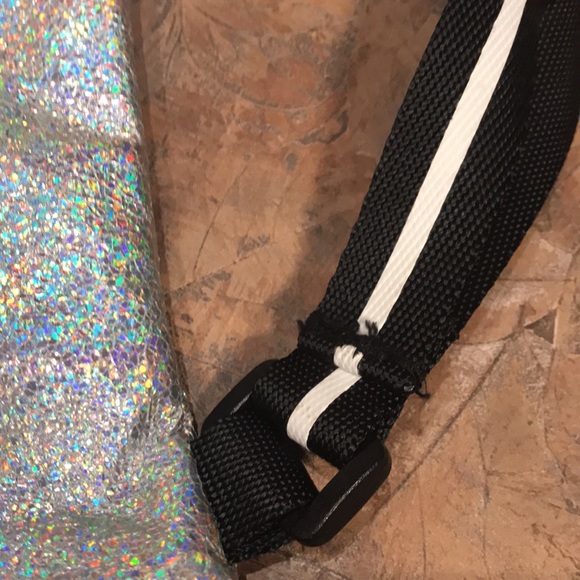 PINK flashy string backpack - Picture 6 of 8